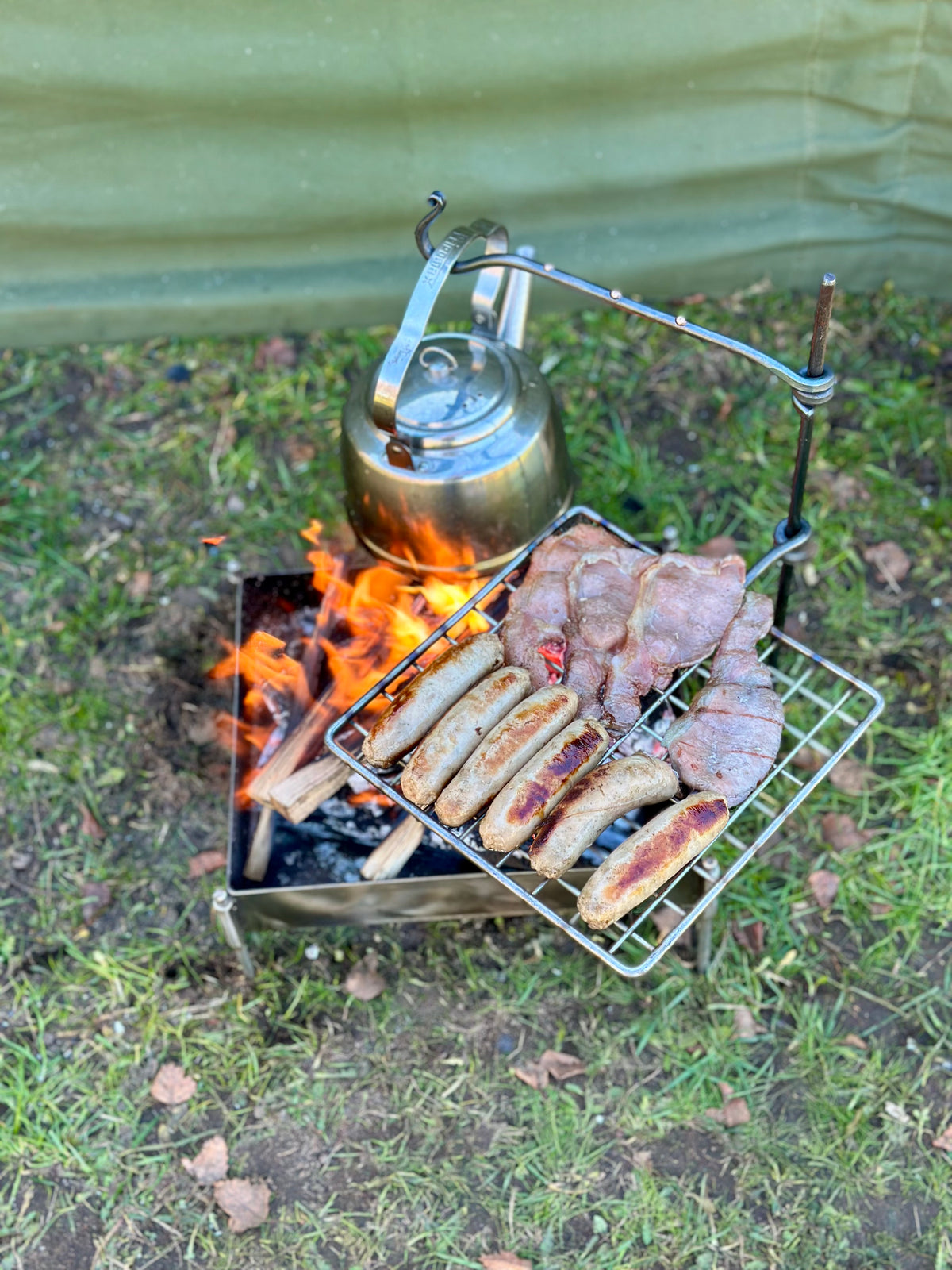 Grill Mini Fire Anchor Portable and compact for Grilling and hanging pot and Kettles