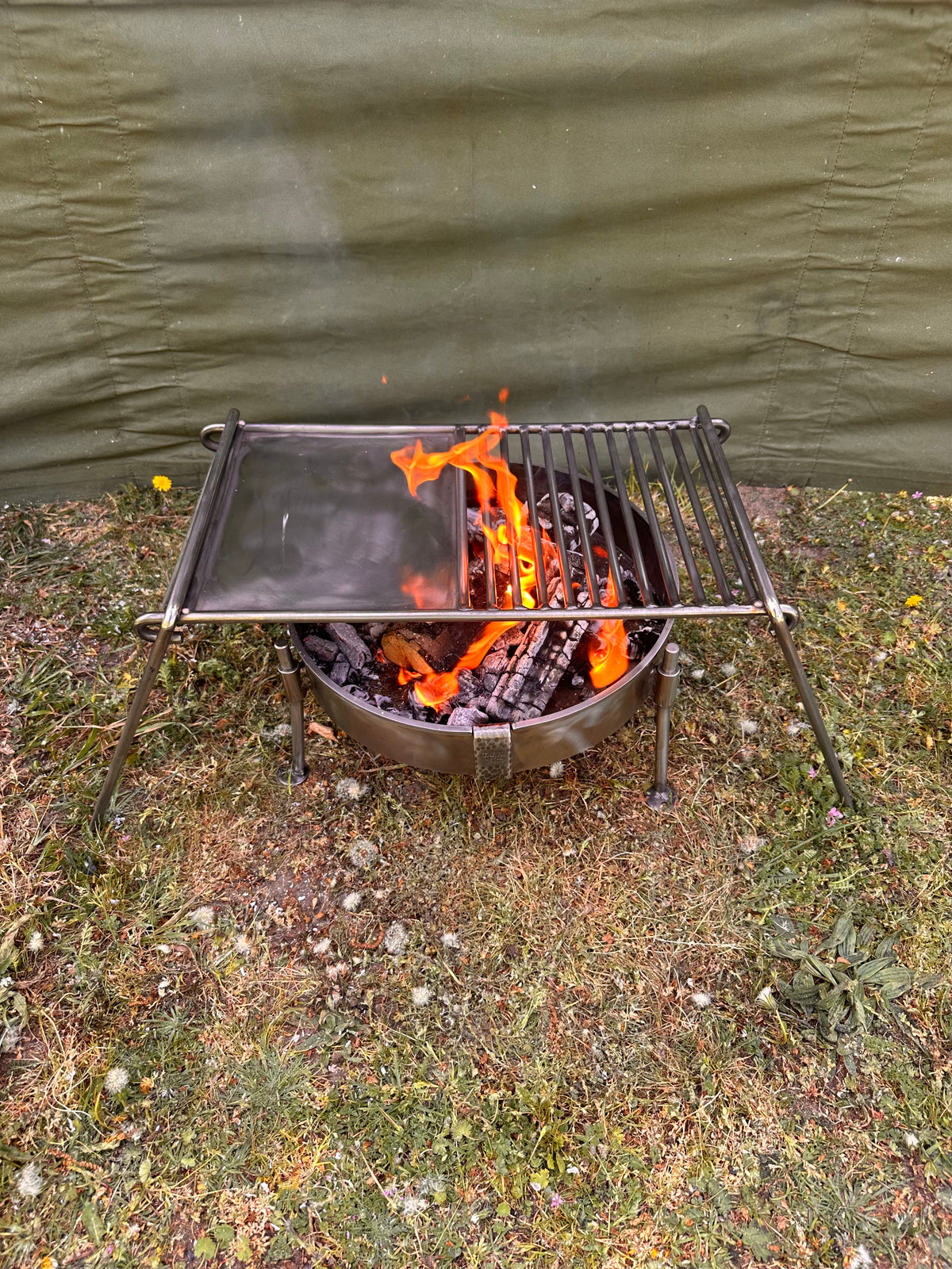 Stainless Steel Medium Split Camp Grill