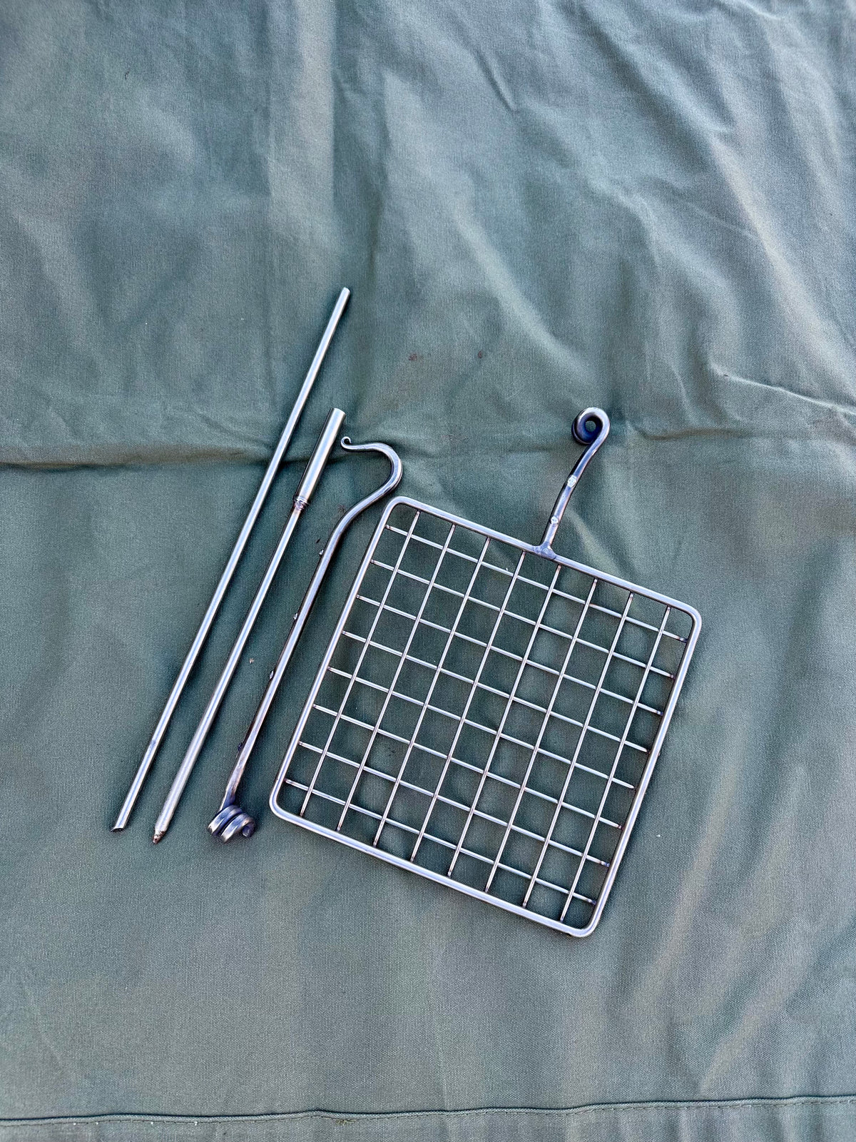 The Stainless Steel Grill Mini Fire Anchor