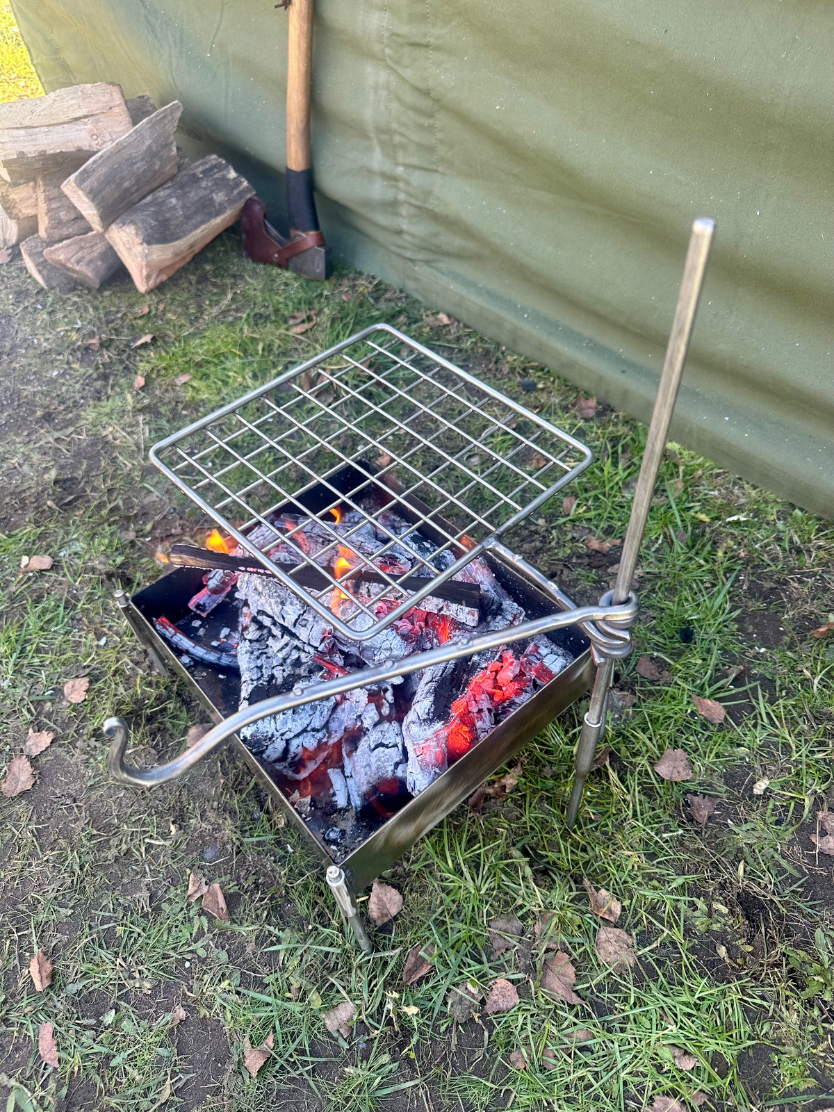 The Stainless Steel Grill Mini Fire Anchor