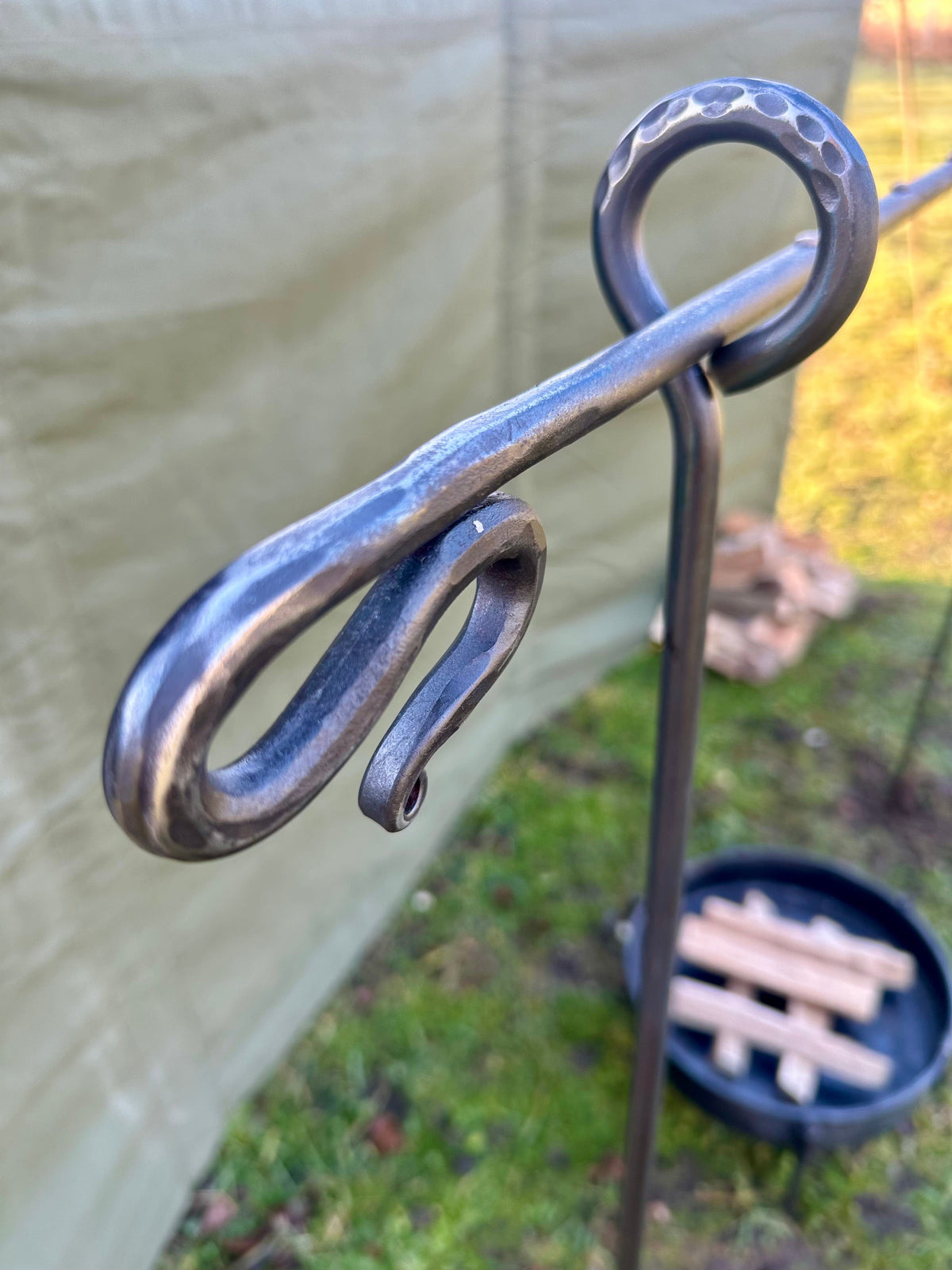 Bushcraft Tripod 12mm Forged Steel Heavy Gauge Tripod Ridge Rack System 